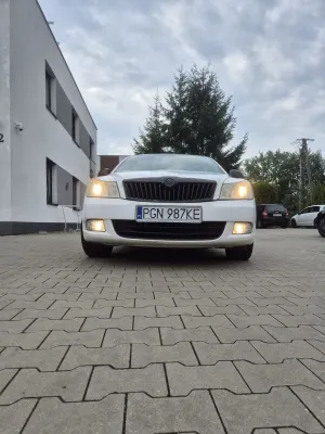 Skoda Octavia II (2004-2013) 2.0 TDI DPF Ambiente DSG 2011
