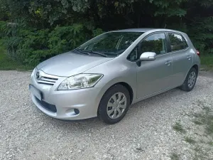 Toyota Auris II (2012-) 1.33 VVT-i Life Comfort 2013