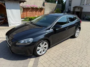 Volvo V40 II (2012-) D3 Momentum 2012
