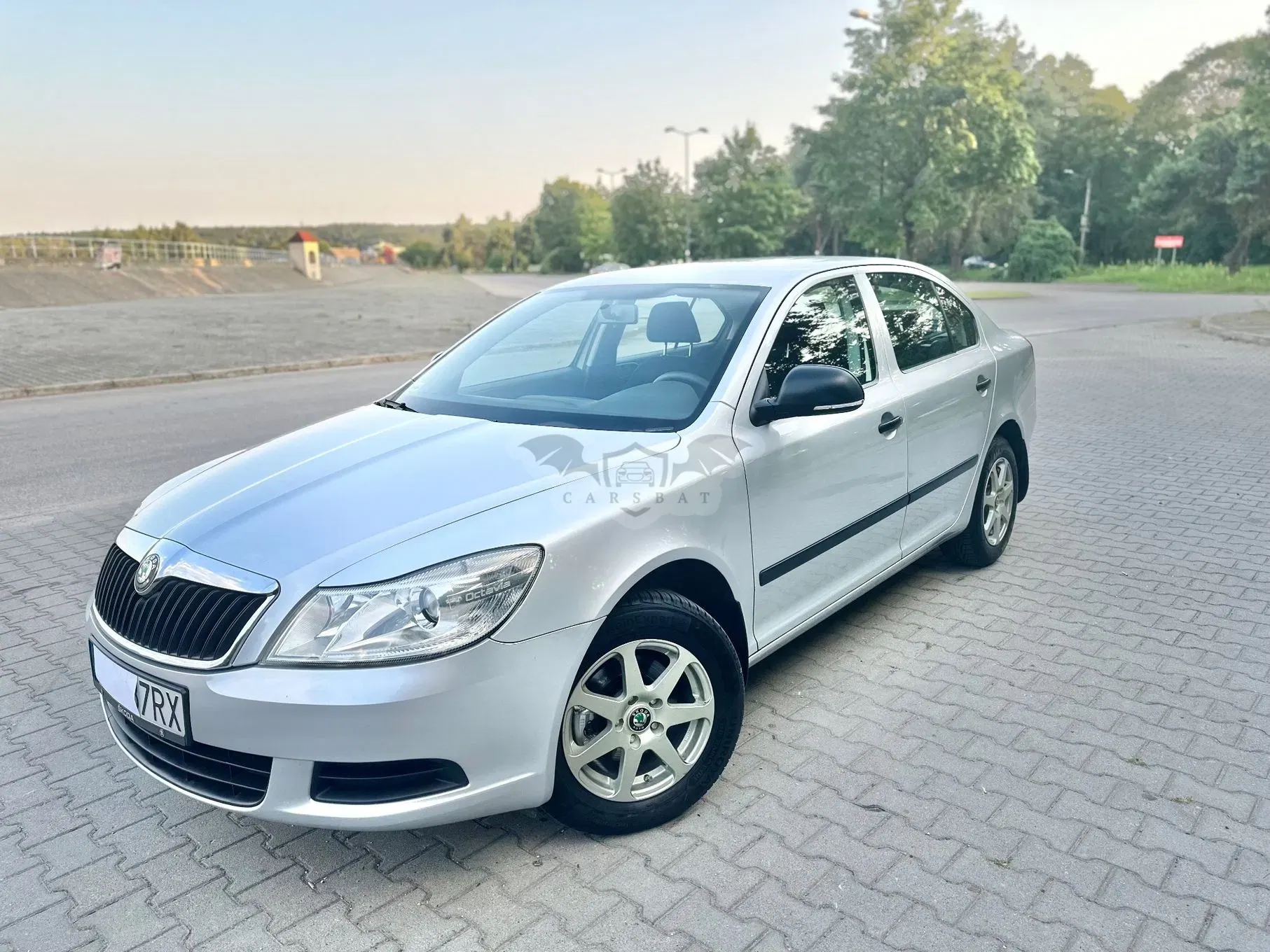 Skoda Octavia II (2004-2013) 1.6 Ambiente 2009