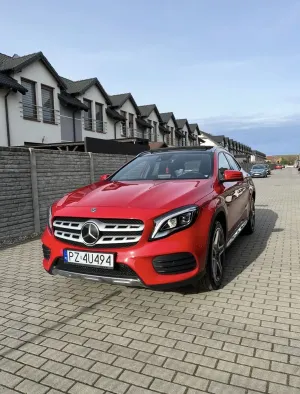 Mercedes-Benz GLA 200 7G-DCT AMG Line 2017