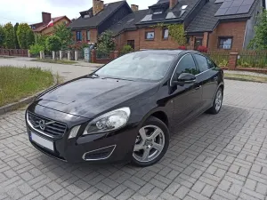 Volvo S60 II (2010-) D3 Summum 2010