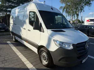 Mercedes-Benz Sprinter 2025