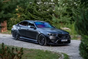 BMW M5 PHEV 2025