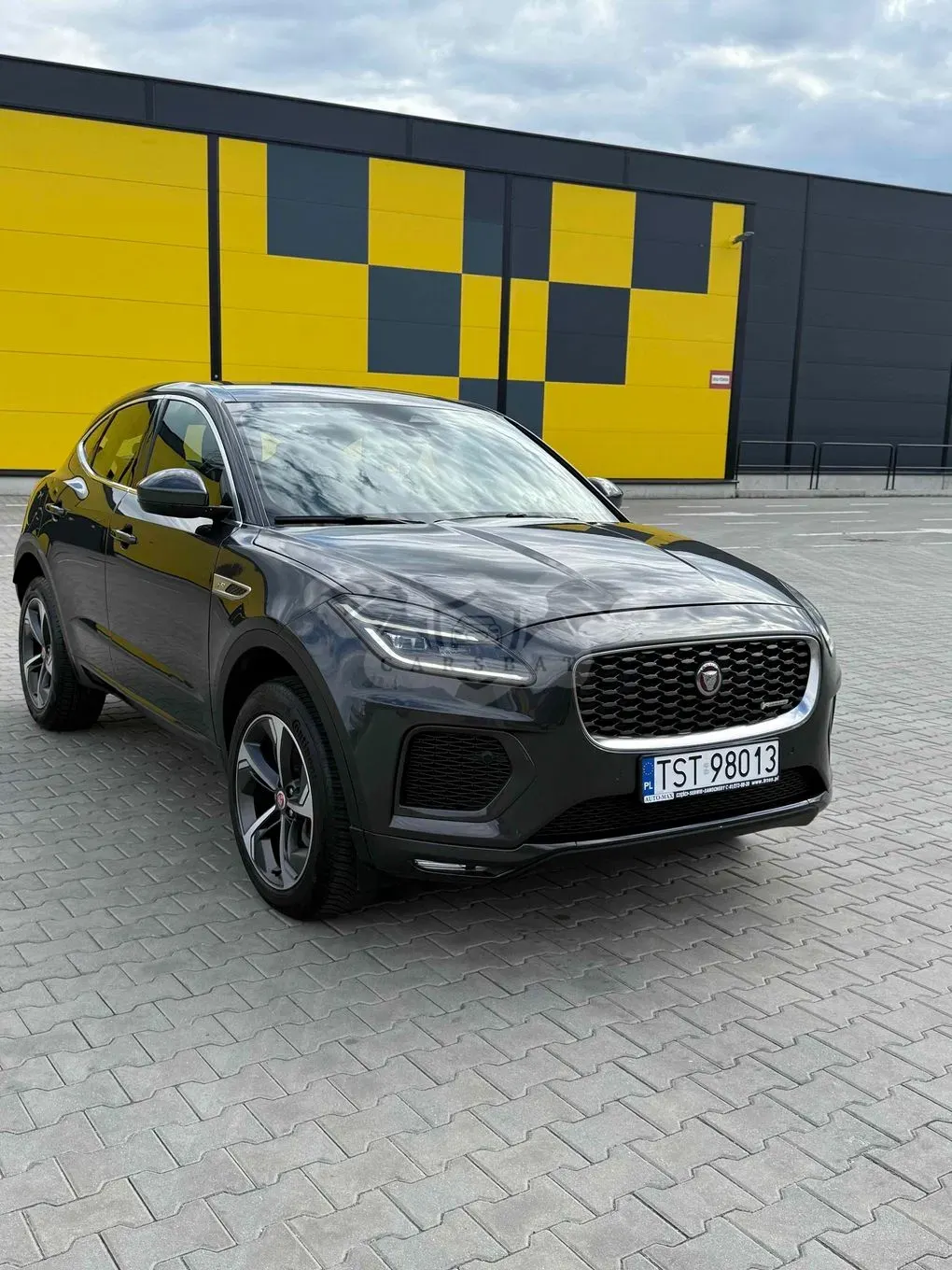 Jaguar E-Pace P200 AWD R-Dynamic 2021