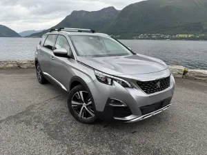 Peugeot 5008 II (2017-) 1.5 BlueHDi Allure S&S EAT8 2020