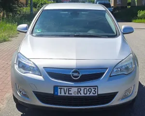 Opel Astra J (2009-2019) 1.7 CDTI DPF Color Edition 2011