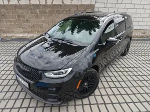 Chrysler Pacifica 2023