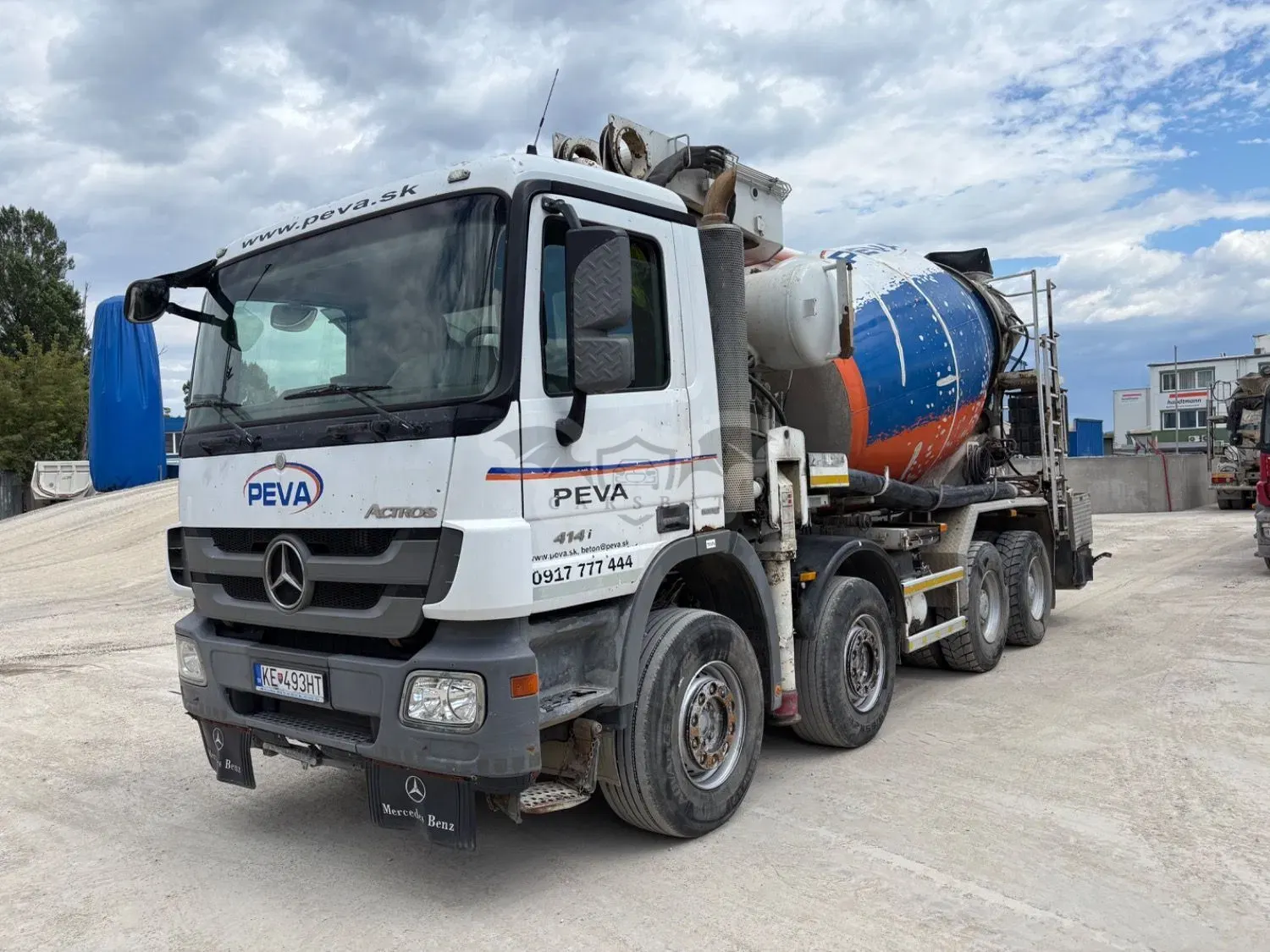 Versalift Actros 1900