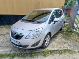 Opel Meriva II (2010-) 1.7 CDTI Active 2011