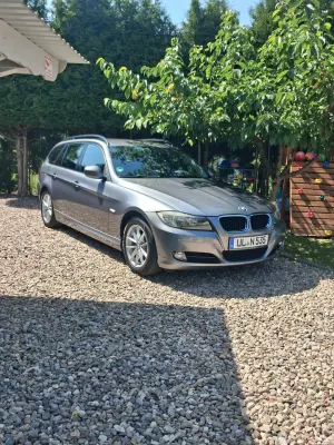 BMW 3 Series E90/E91/E92/E93 (2005-2012) 2009