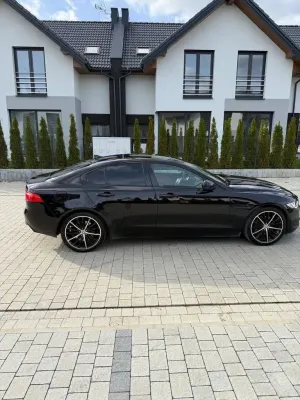 Jaguar XE 2.0 T Prestige 2015