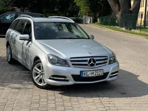 Mercedes-Benz C W204 (2007-2014) 180 CGI BlueEff Avantgarde 2011