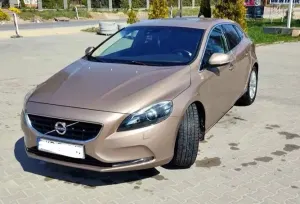 Volvo V40 II (2012-) D2 Summum 2013