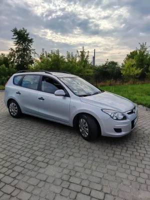 Hyundai i30 I (2007-2012) 1.4 Classic + World Cup 2010