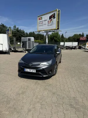 Toyota Avensis III (2009-) 2.0 D-4D Premium 2015