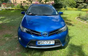 Toyota Auris II (2012-) Hybrid 135 Premium 2013