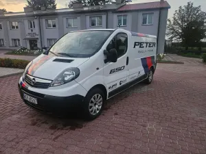 Opel Vivaro 2011