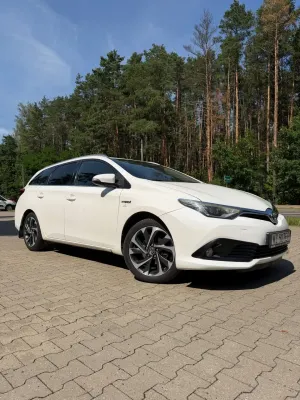 Toyota Auris II (2012-) 1.8 HSD Luna 2015