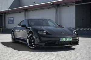 Porsche Taycan Turbo 2020