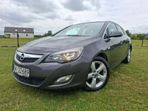 Opel Astra J (2009-2019) 1.4 T Cosmo 2010