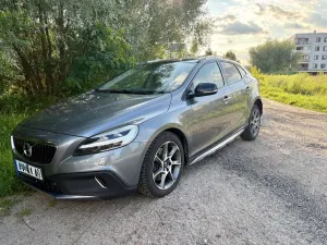 Volvo V40 II (2012-) T3 Drive-E Momentum 2018