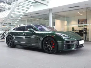 Porsche Panamera 2024