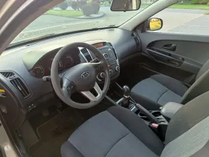Kia Ceed I (2006-2012) 1.6 Crdi Comfort + 2011