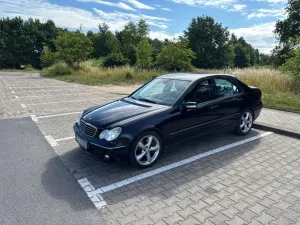 Mercedes-Benz C W203 (2000-2007) 220 T CDI Avantgarde 2005