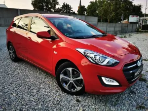 Hyundai i30 II (2012-2017) blue Kombi 1.6 GDi YES Gold 2015