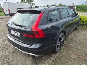 Volvo V90 D5 SCR AWD Momentum Pro 2018
