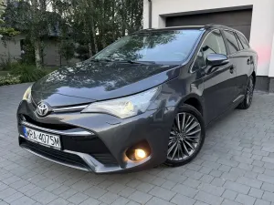 Toyota Avensis III (2009-) 1.8 Premium 2017