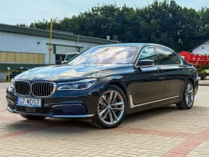 BMW 7 Series G11/12 (2015-2022) 750i xDrive 2016