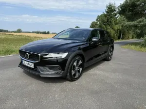 Volvo V60 B4 D AWD Plus 2023