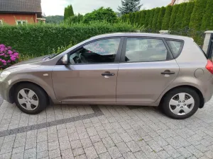 Kia Ceed I (2006-2012) 1.4 Comfort + 2007