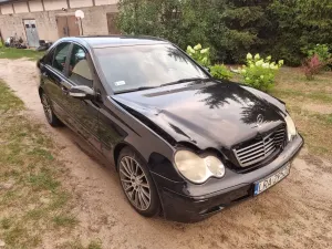 Mercedes-Benz C W203 (2000-2007) 200 CDI Classic 2004