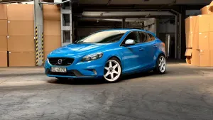 Volvo V40 II (2012-) 2013