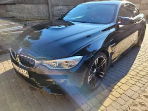 BMW M4 2016