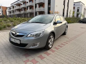 Opel Astra J (2009-2019) 2011