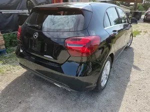 Mercedes-Benz A W176 (2012-) 180 (BlueEFFICIENCY) 2016