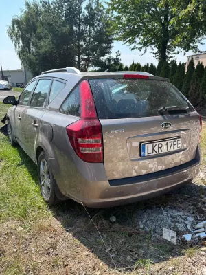 Kia Ceed I (2006-2012) 1.6 Crdi Comfort + 2007