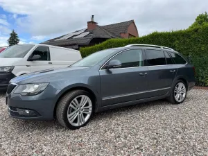 Skoda Superb II (2008-2018) 2.0 TDI Elegance DSG 2015