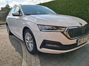 Skoda Octavia IV (2020-) 1.0 TSI Ambition 2023