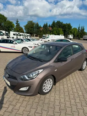 Hyundai i30 II (2012-2017) 1.4 CRDi Classic 2012