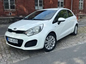 Kia Rio III (2011-) 1.2 Attract 2013