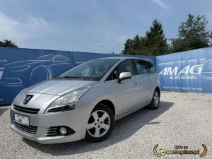 Peugeot 5008 2013