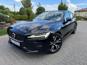 Volvo V60 II (2018- ) B3 B Plus Dark 2023