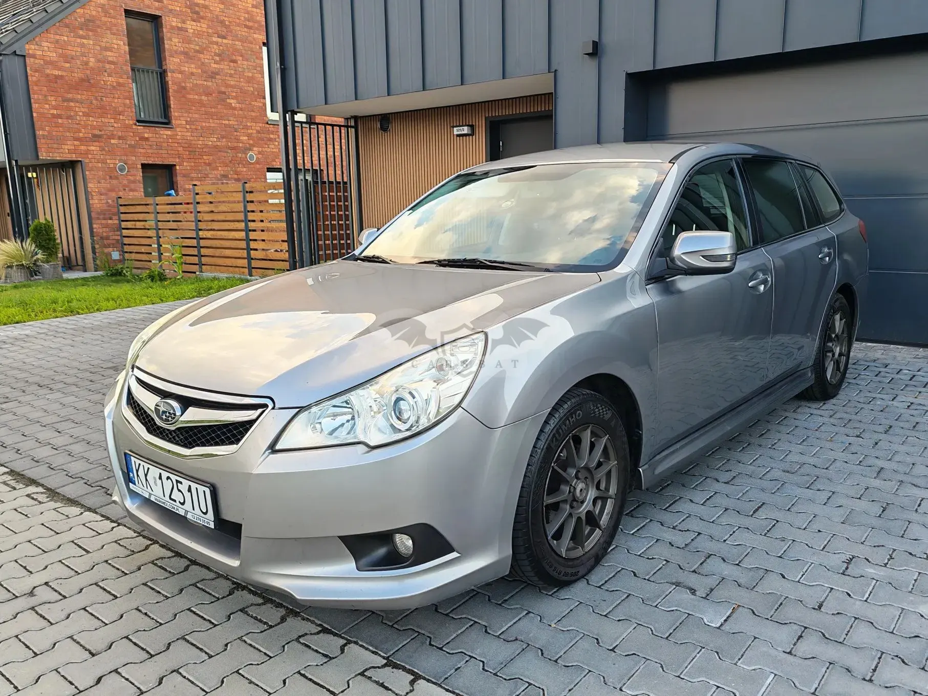 Subaru Legacy V (2009-2014) 2.0i Comfort AT 2011
