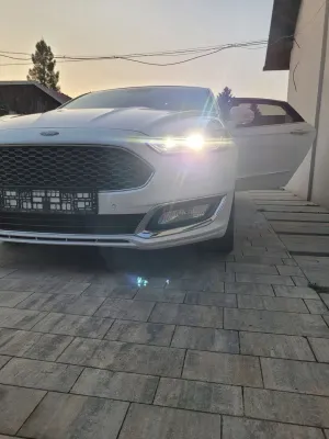 Ford Mondeo Mk5 (2014-) Vignale 2.0 TDCi 4WD PowerShift 2018