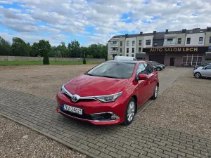 Toyota Auris II (2012-) Hybrid 135 Prestige 2016
